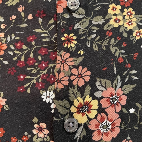 Abercrombie & Fitch Mens Short Sleeve Black Floral Shirt Size Small - Picture 4 of 4